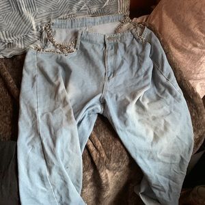 Light blue jeans with chain detailing 2x - 3x